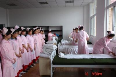 貴州省老年服務(wù)與管理專(zhuān)業(yè)就業(yè)方向與前景分析——聚焦護(hù)理機(jī)構(gòu)服務(wù)